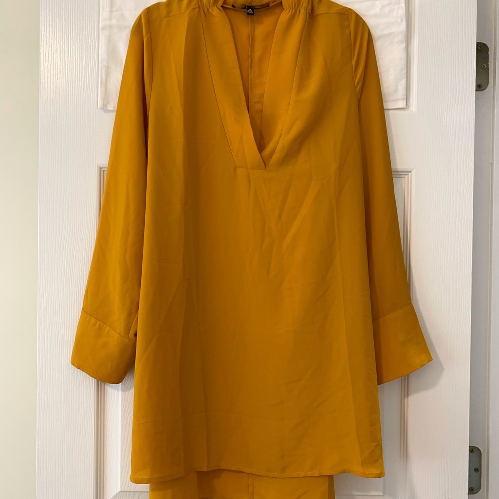 Eloquii Yellow V-Neck Tunic with Relaxed Fit